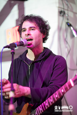 Oneida in concert