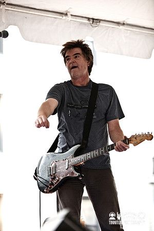 Mission of Burma in concert
