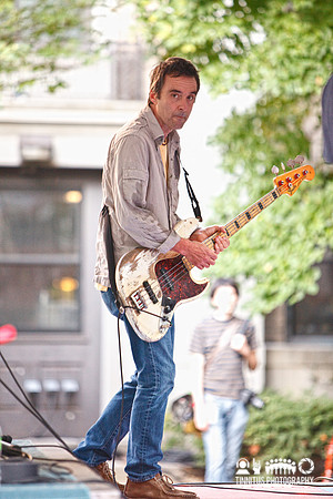 Mission of Burma in concert