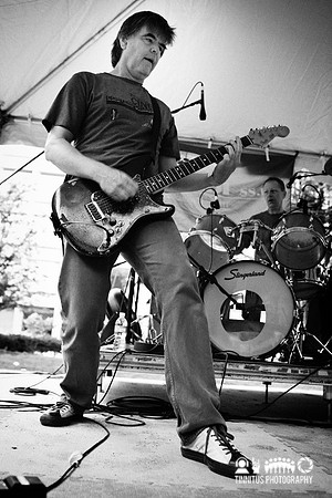 Mission of Burma in concert