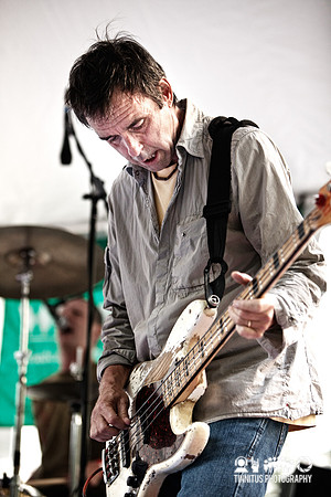 Mission of Burma in concert
