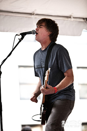 Mission of Burma in concert