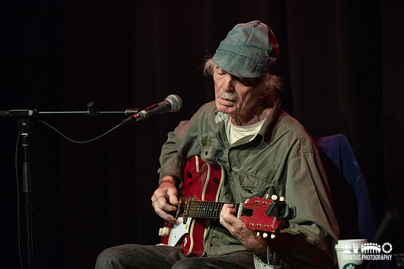 Michael Hurley in concert