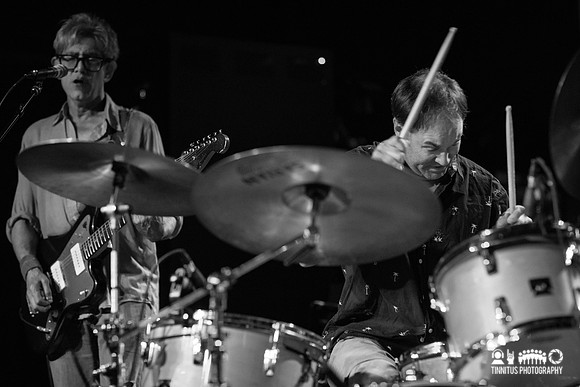 Mike Watt and the Jom & Terry Show in concert