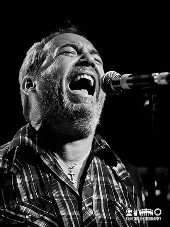 Mike Watt and the Missingmen in concert