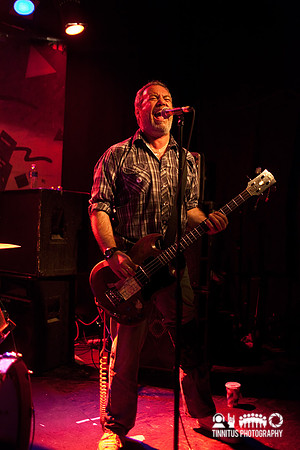 Mike Watt and the Missingmen in concert