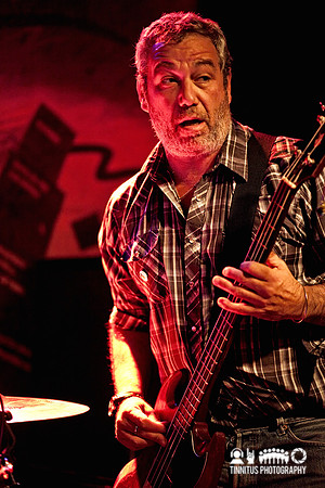 Mike Watt and the Missingmen in concert