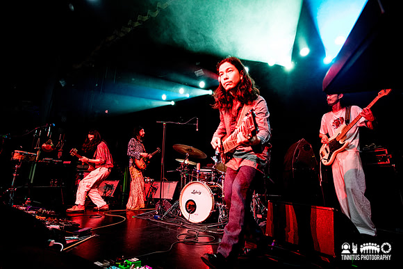 Kikagaku Moyo in concert