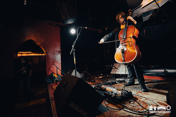 Helen Money in concert