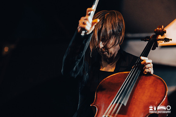 Helen Money in concert