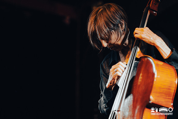 Helen Money in concert