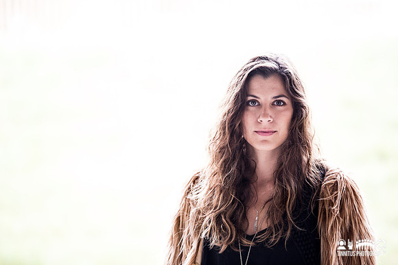 Photo shoot with Houndmouth