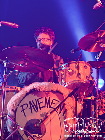 Pavement in concert