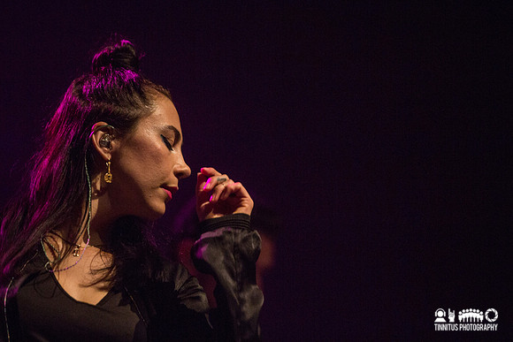 Kristin Kontrol in concert