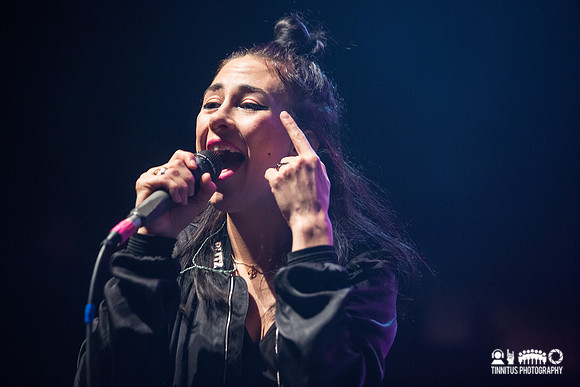 Kristin Kontrol in concert