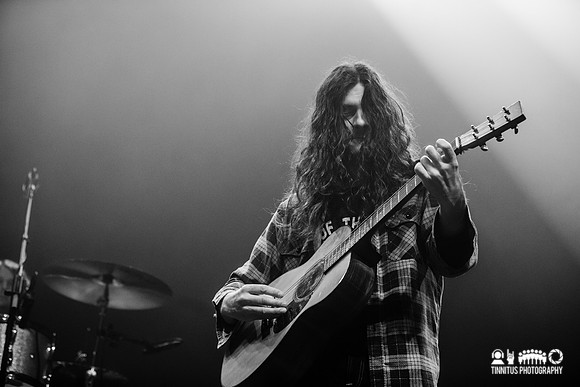 Kurt Vile and The Violators in concert