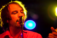 Kelley Stolz in concert