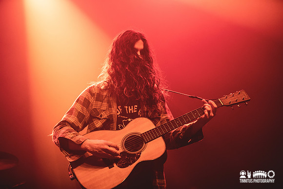 Kurt Vile and The Violators in concert