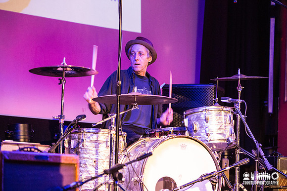 Dumptruck in concert