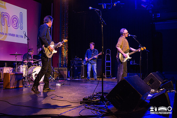 Dumptruck in concert