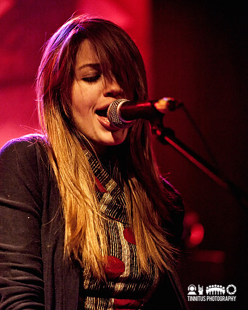 Dirty Dishes in concert