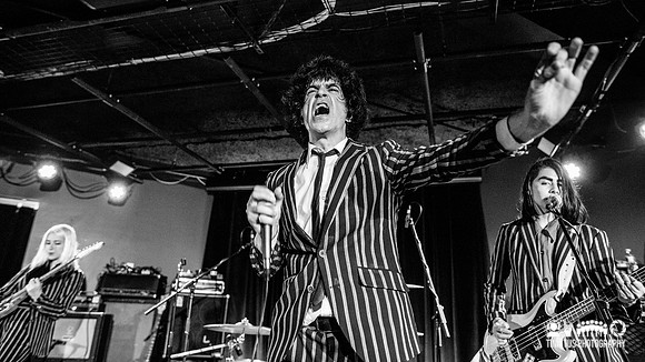Chain And The Gang in concert