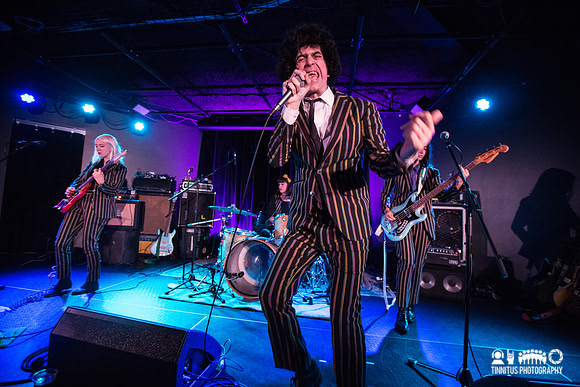 Chain And The Gang in concert