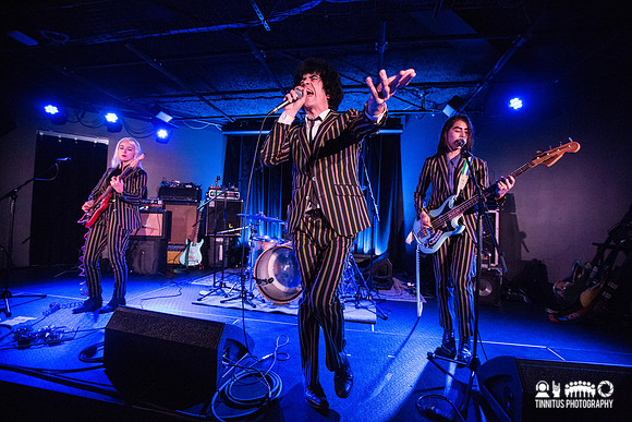 Chain And The Gang in concert