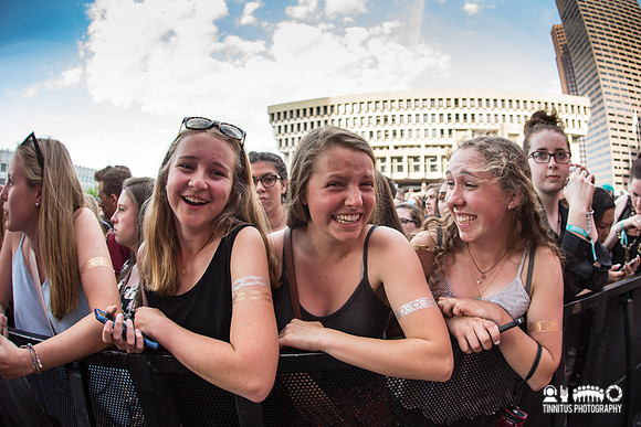 Vance Joy in concert