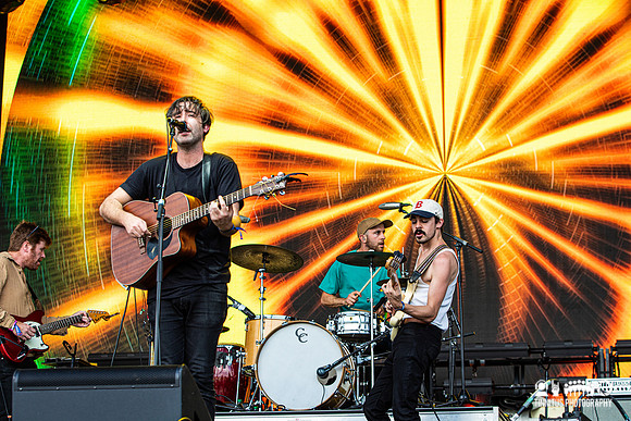 Rolling Blackouts Coastal Fever in concert