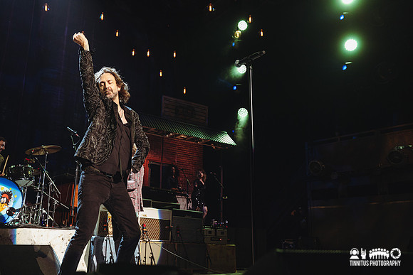 The Black Crowes in concert