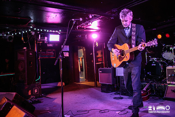 Chris Collingwood in concert