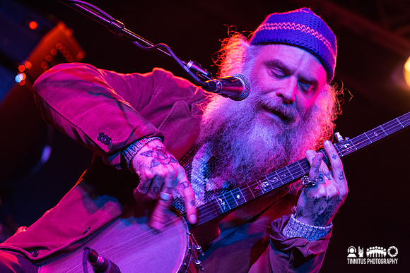 Daniel Higgs in concert