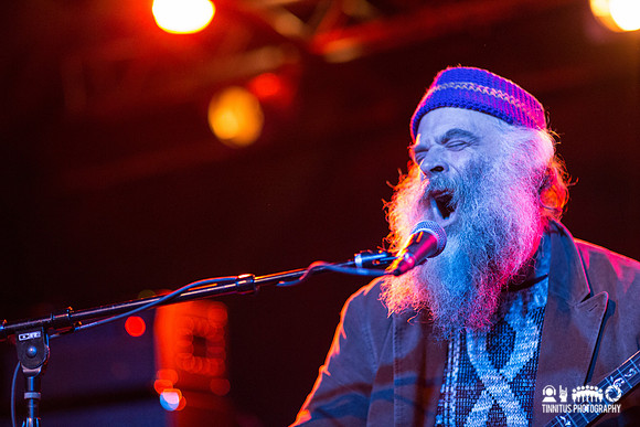 Daniel Higgs in concert