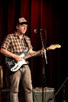 Darren Hanlon in concert