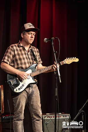 Darren Hanlon in concert