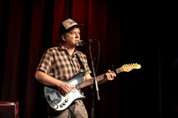 Darren Hanlon in concert