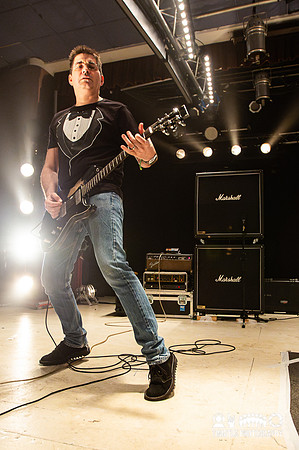 Shellac in concert