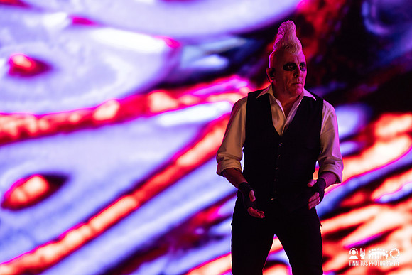 Tool in concert