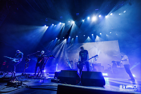Slowdive in concert