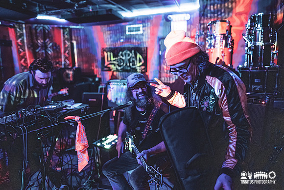 Wet Tuna in concert
