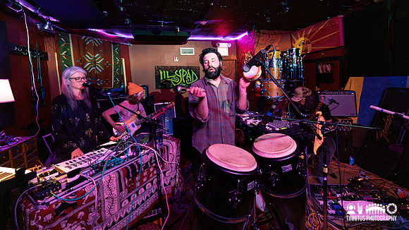 Wet Tuna in concert