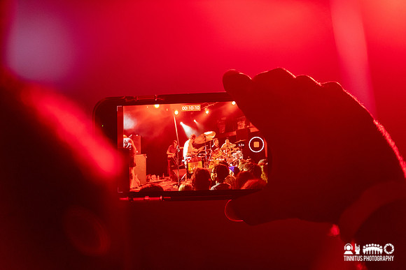 Osees in concert