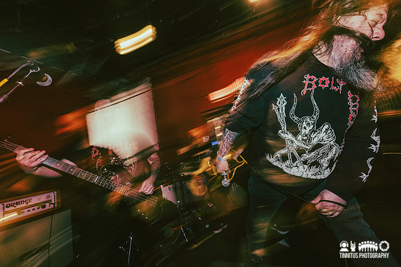 Sexless Marriage in concert