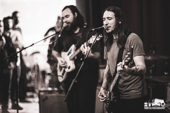 Dwelley in concert
