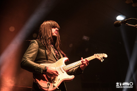 Khruangbin in concert