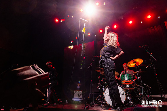 Blondshell in concert