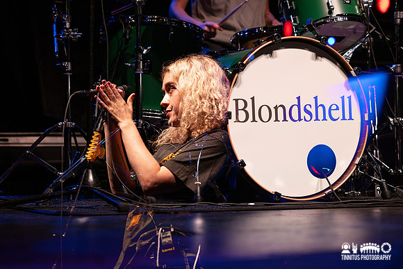 Blondshell in concert