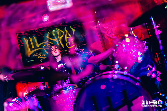Magik Markers in concert