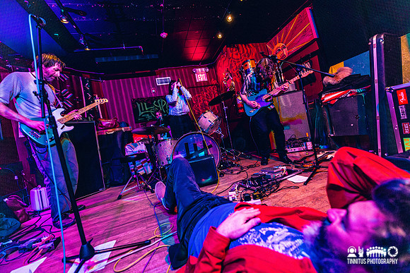 Magik Markers in concert